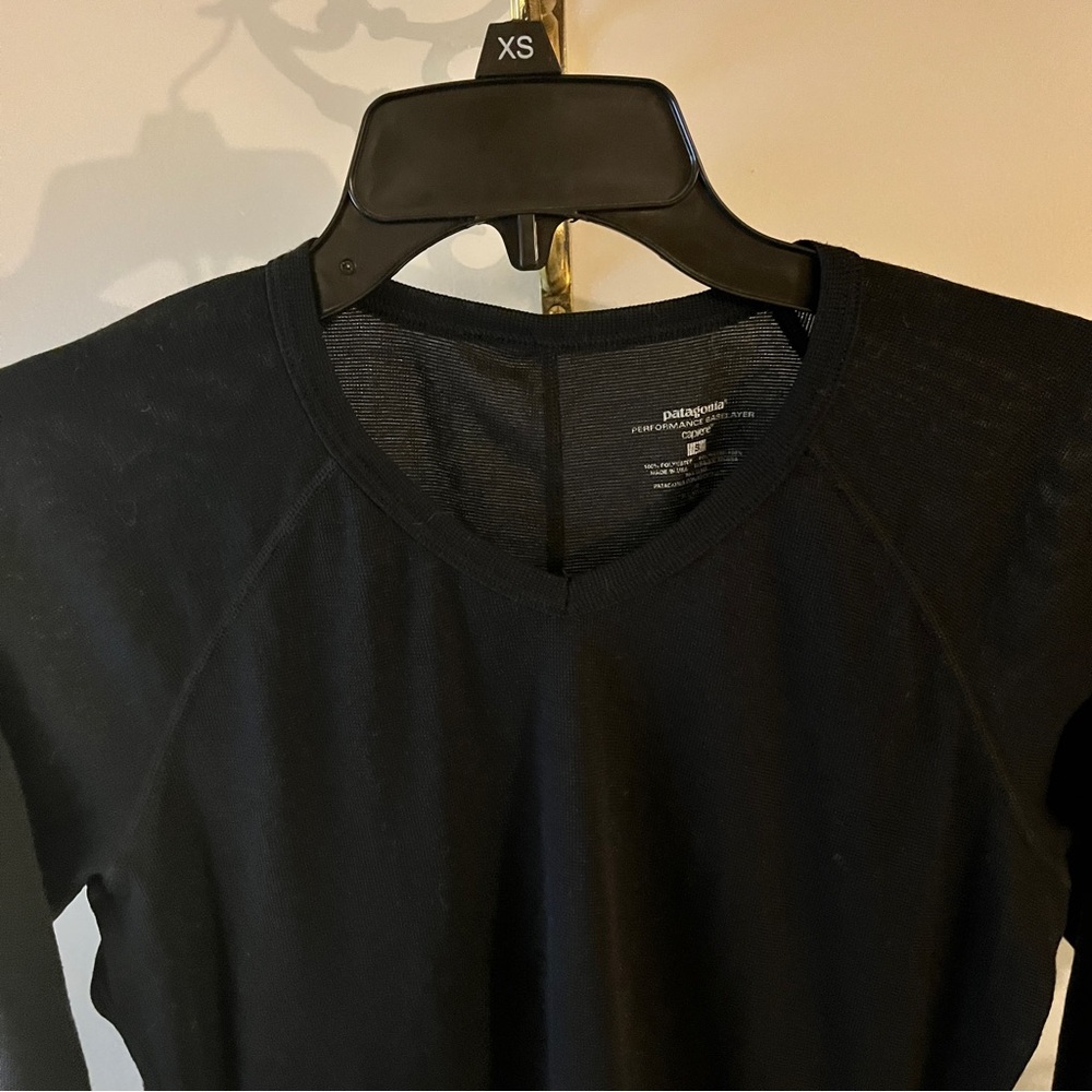 Patagonia Black Capilene Performance Baselayer Long Sleeve - Small - Picture 6 of 8